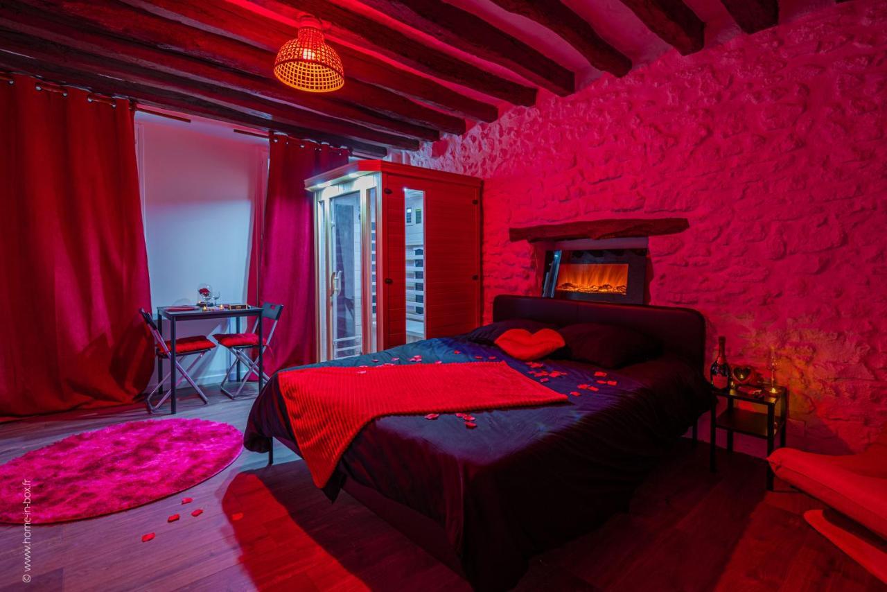 Love Room - Sauna - Secret Suite Au Calme Étampes Esterno foto